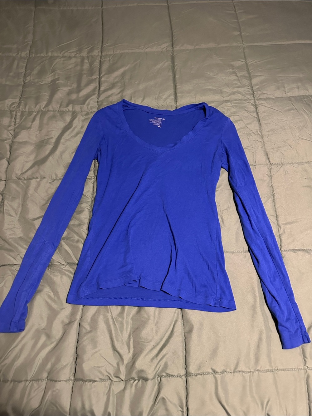 Old Navy Long Sleeve Scoop Neck Top in Bright Blue